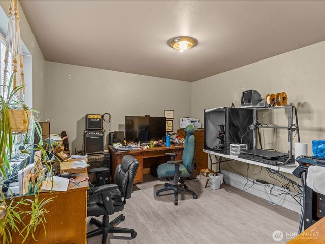 218 38 Bowen Road, Mossyrock, WA 98564