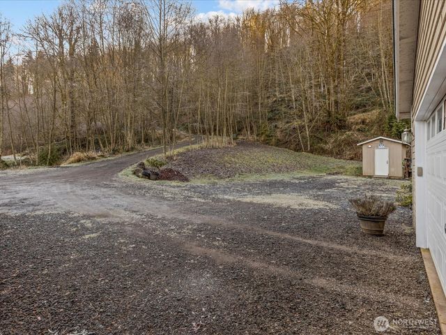 218 38 Bowen Road, Mossyrock, WA 98564