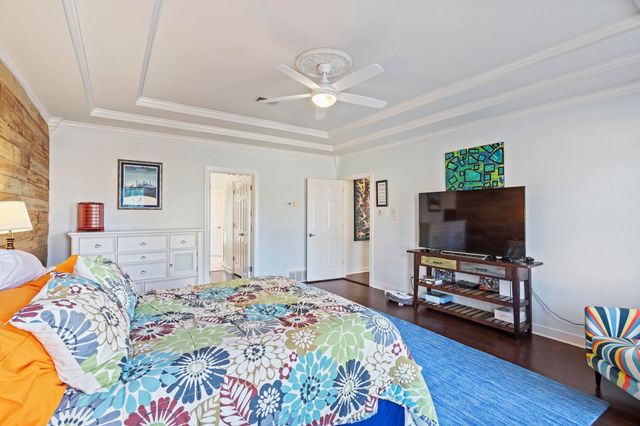 1944 SHEPARDS BUSH LN, Germantown, TN 38139