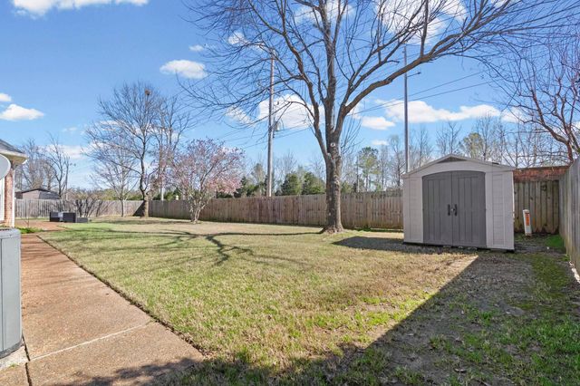 1944 SHEPARDS BUSH LN, Germantown, TN 38139