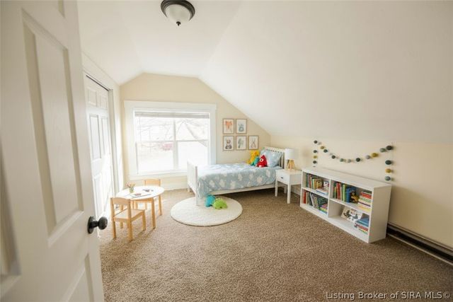 3593 Old Vincennes Road, New Albany, IN 47150