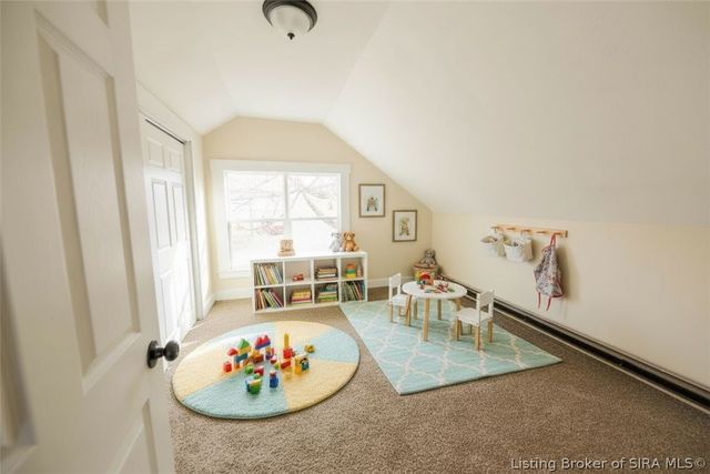 3593 Old Vincennes Road, New Albany, IN 47150