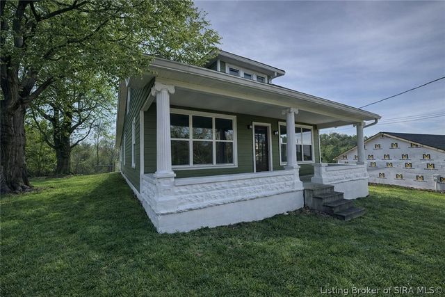 3593 Old Vincennes Road, New Albany, IN 47150