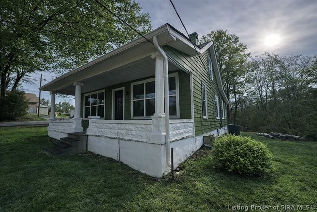 3593 Old Vincennes Road, New Albany, IN 47150