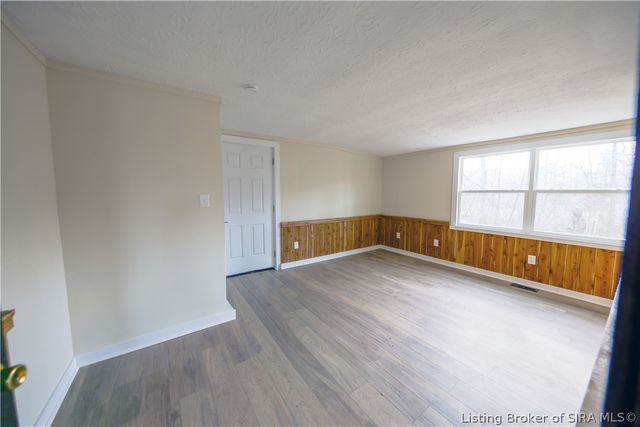 3593 Old Vincennes Road, New Albany, IN 47150
