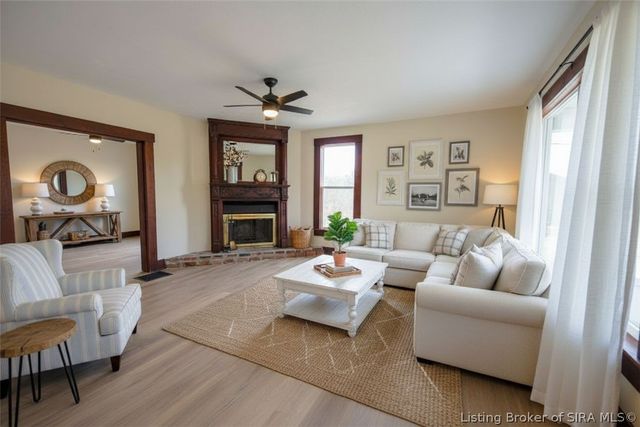 3593 Old Vincennes Road, New Albany, IN 47150
