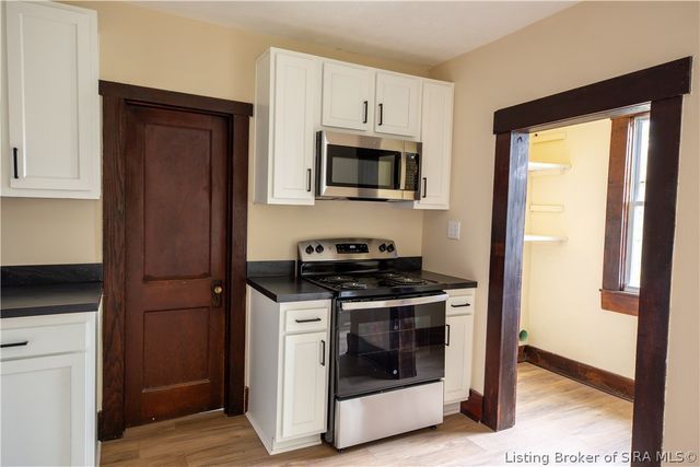 3593 Old Vincennes Road, New Albany, IN 47150