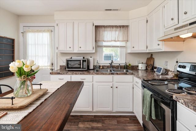4 MAPLE AVE, Ridgely, MD 21660