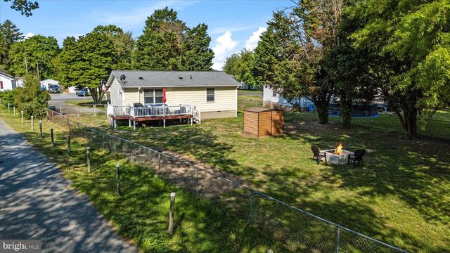 4 MAPLE AVE, Ridgely, MD 21660