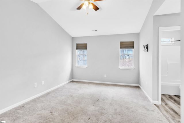 102 W Fall River Way, Simpsonville, SC 29680