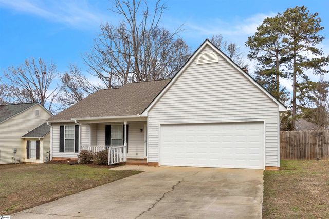 102 W Fall River Way, Simpsonville, SC 29680