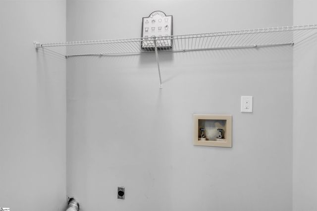 102 W Fall River Way, Simpsonville, SC 29680