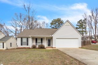 102 W Fall River Way, Simpsonville, SC 29680