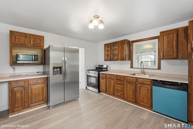 34 Corona Drive, Waterbury, CT 06708