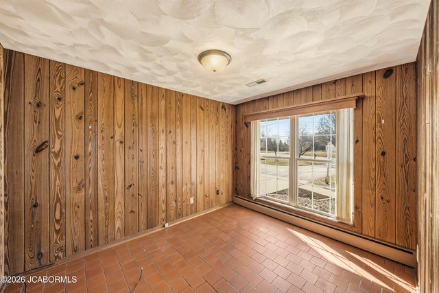 2936 ROCK RIDGE ROAD, Jefferson City, MO 65109