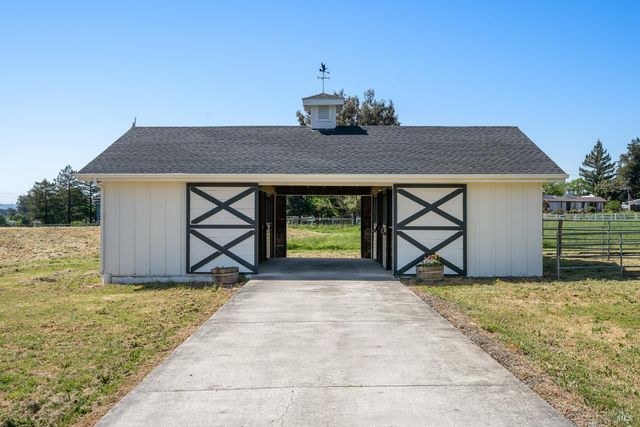 1450 Crane Canyon Rd, Santa Rosa, CA 95404