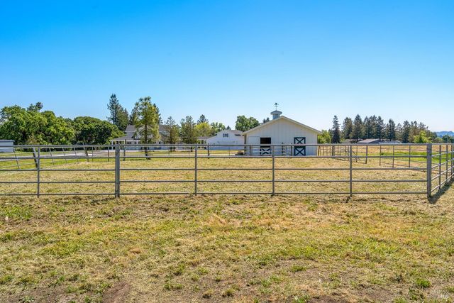 1450 Crane Canyon Rd, Santa Rosa, CA 95404