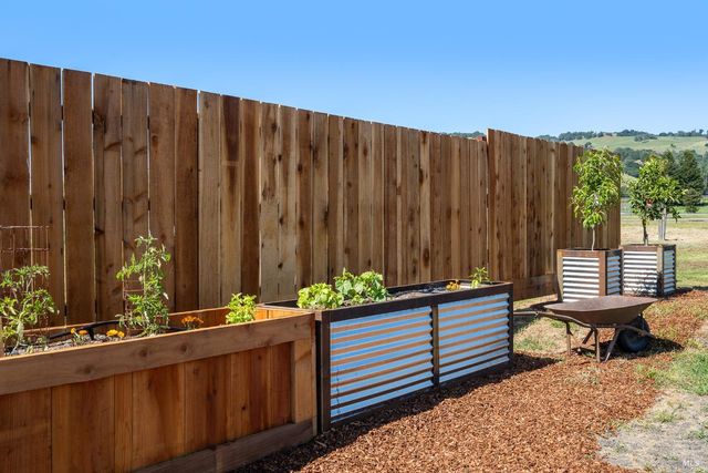 1450 Crane Canyon Rd, Santa Rosa, CA 95404