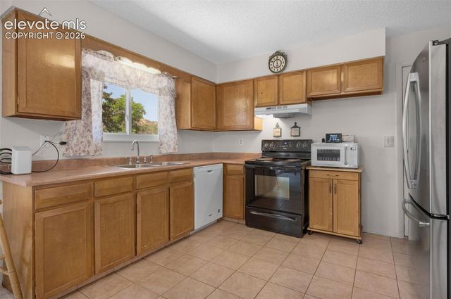 1192 Applewood Drive, Colorado Springs, CO 80907