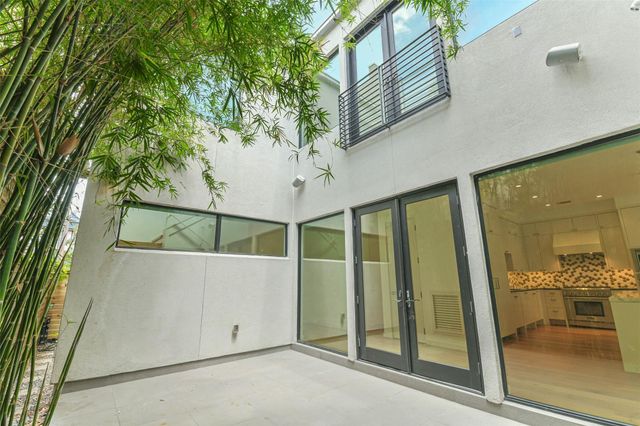 815 Alexander Street, Houston, TX 77007
