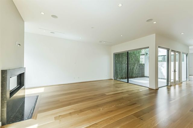 815 Alexander Street, Houston, TX 77007