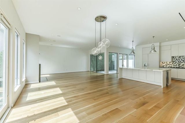815 Alexander Street, Houston, TX 77007