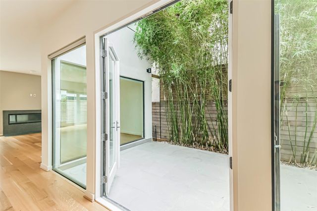 815 Alexander Street, Houston, TX 77007