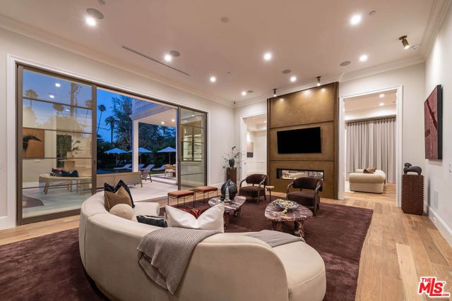 616 N Alpine Drive, Beverly Hills, CA 90210