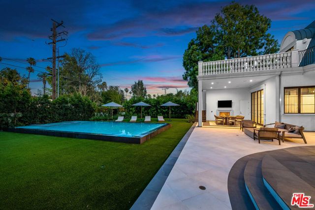 616 N Alpine Drive, Beverly Hills, CA 90210