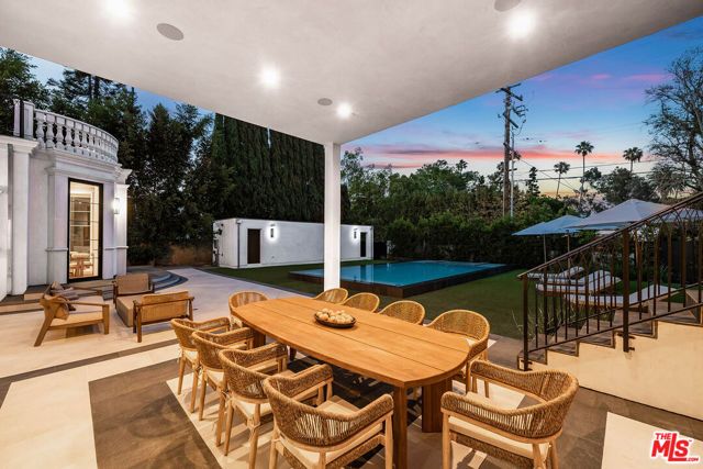 616 N Alpine Drive, Beverly Hills, CA 90210