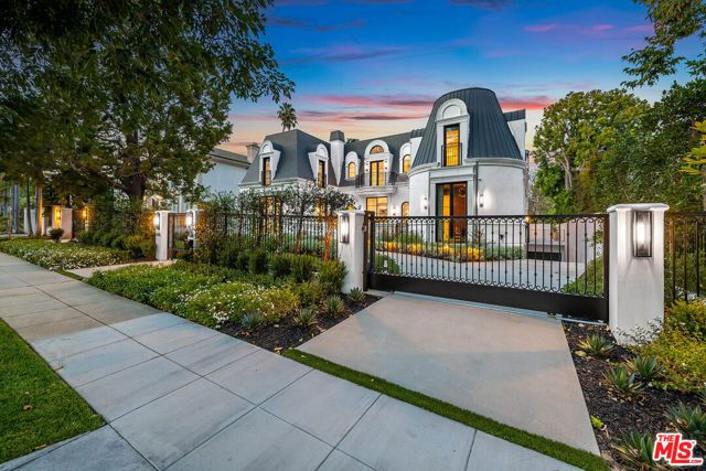616 N Alpine Drive, Beverly Hills, CA 90210