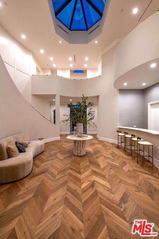 616 N Alpine Drive, Beverly Hills, CA 90210