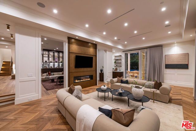 616 N Alpine Drive, Beverly Hills, CA 90210