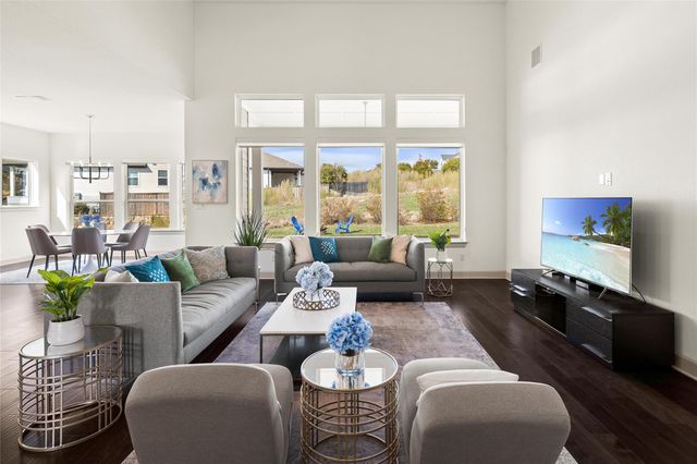 121 Starfire DR, Dripping Springs, TX 78620