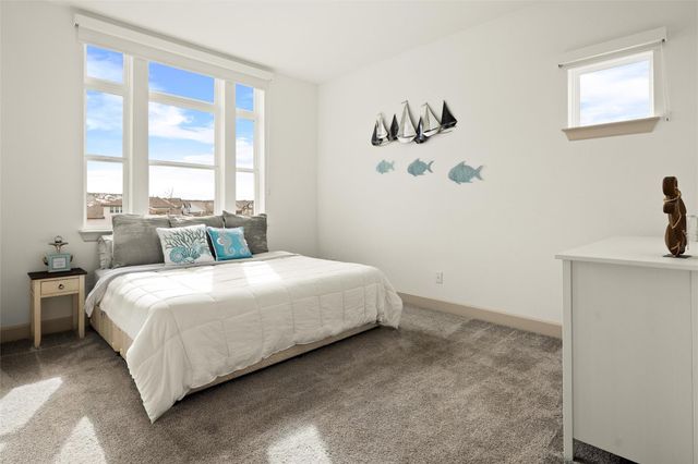 121 Starfire DR, Dripping Springs, TX 78620