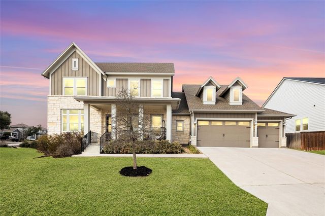 121 Starfire DR, Dripping Springs, TX 78620