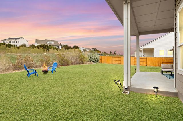 121 Starfire DR, Dripping Springs, TX 78620