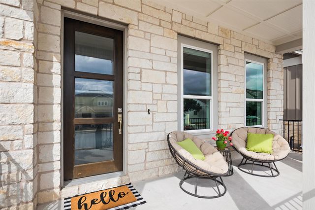 121 Starfire DR, Dripping Springs, TX 78620