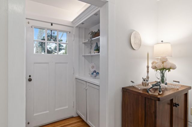 289 Malletts Bay Avenue, Winooski, VT 05404