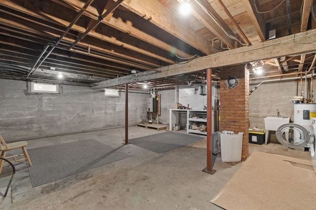 289 Malletts Bay Avenue, Winooski, VT 05404