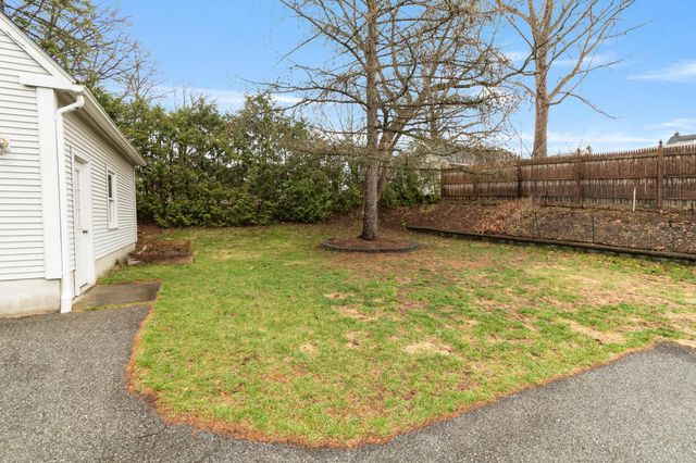 289 Malletts Bay Avenue, Winooski, VT 05404