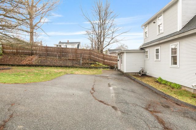 289 Malletts Bay Avenue, Winooski, VT 05404