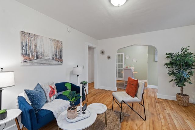 289 Malletts Bay Avenue, Winooski, VT 05404