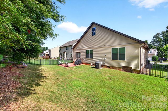 424 Anvil Draw Place, Rock Hill, SC 29730