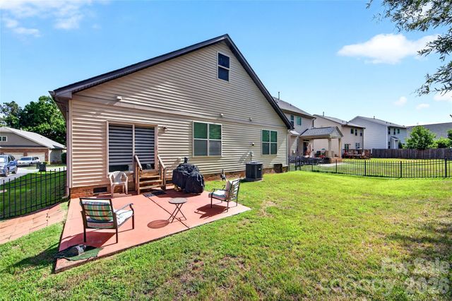 424 Anvil Draw Place, Rock Hill, SC 29730