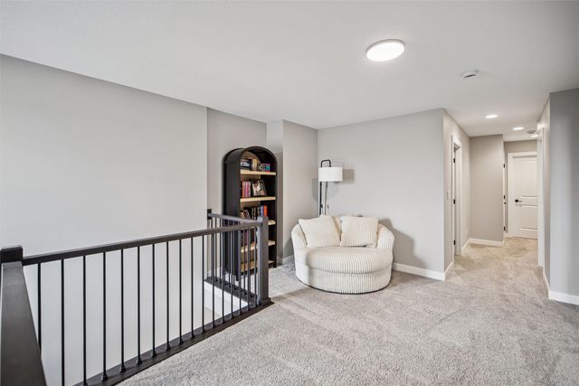 15304 Bellflower Lane, Urbandale, IA 50323