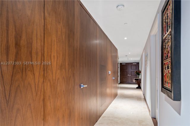 3737 Collins Ave S-701, Miami Beach, FL 33140