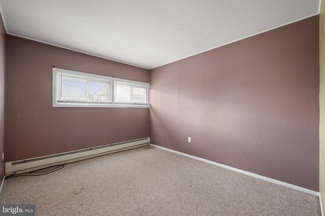 47 GLENWOOD LN, Levittown, PA 19055