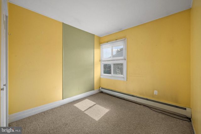 47 GLENWOOD LN, Levittown, PA 19055