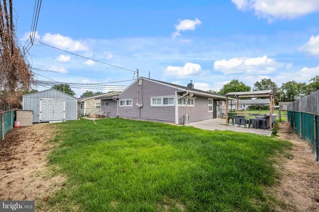 47 GLENWOOD LN, Levittown, PA 19055